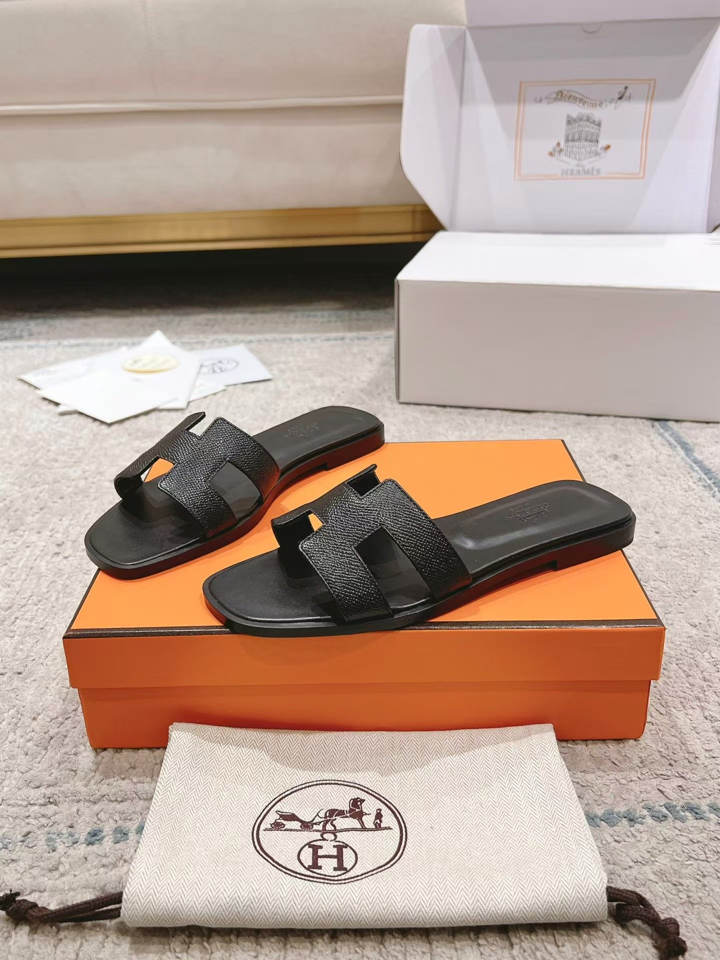 Hermès Oran leather sandal