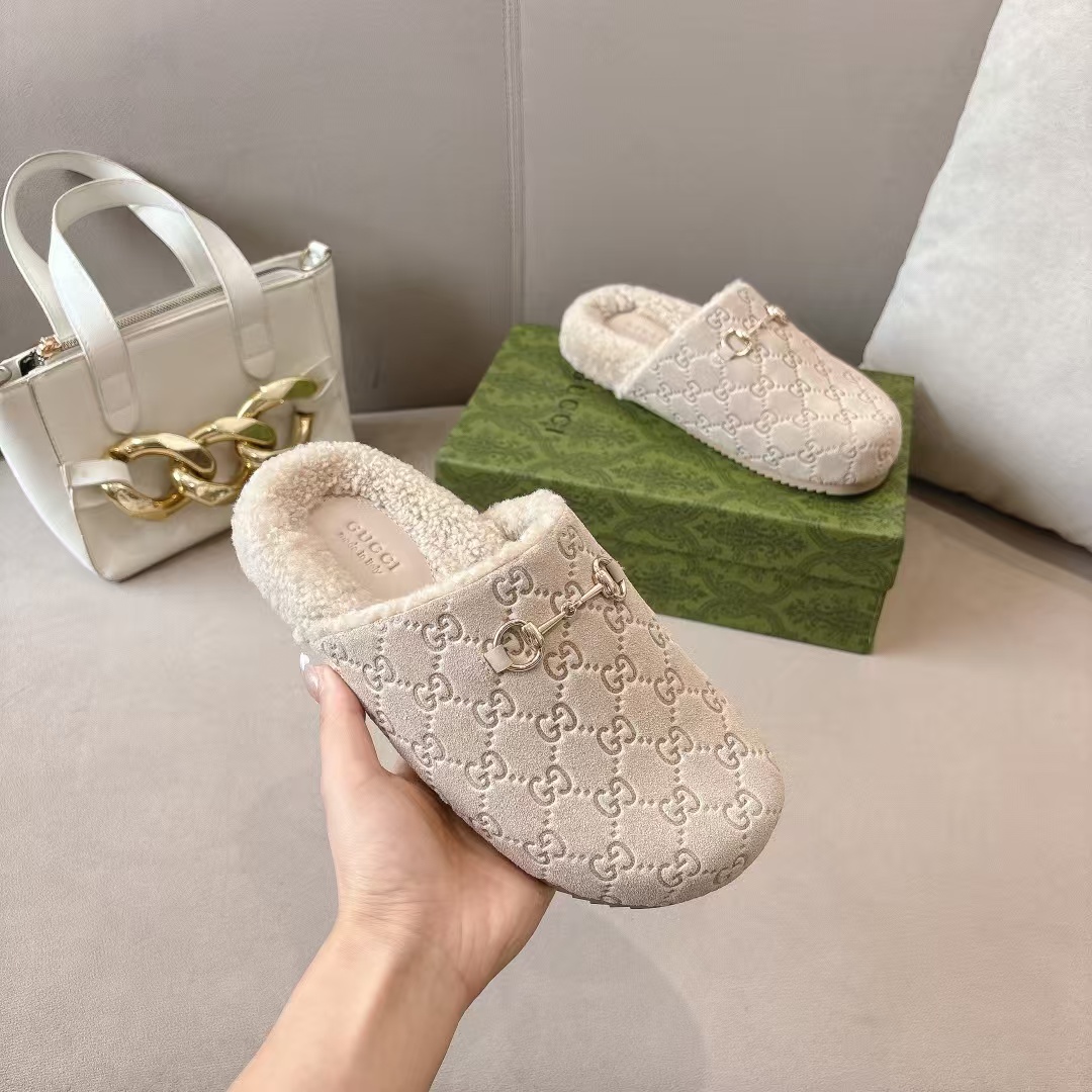 G*u*i women’s horsebit slipper