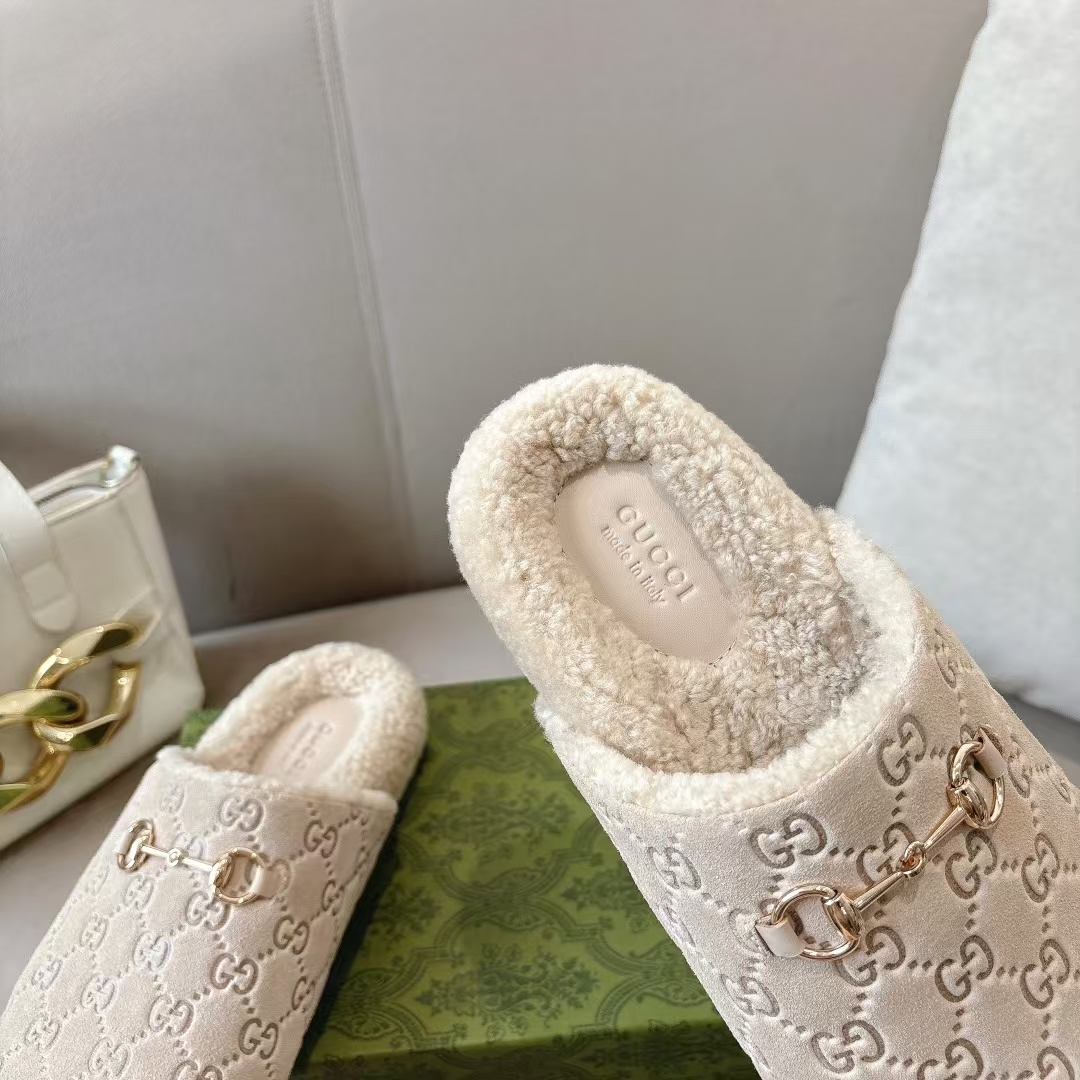 G*u*i women’s horsebit slipper