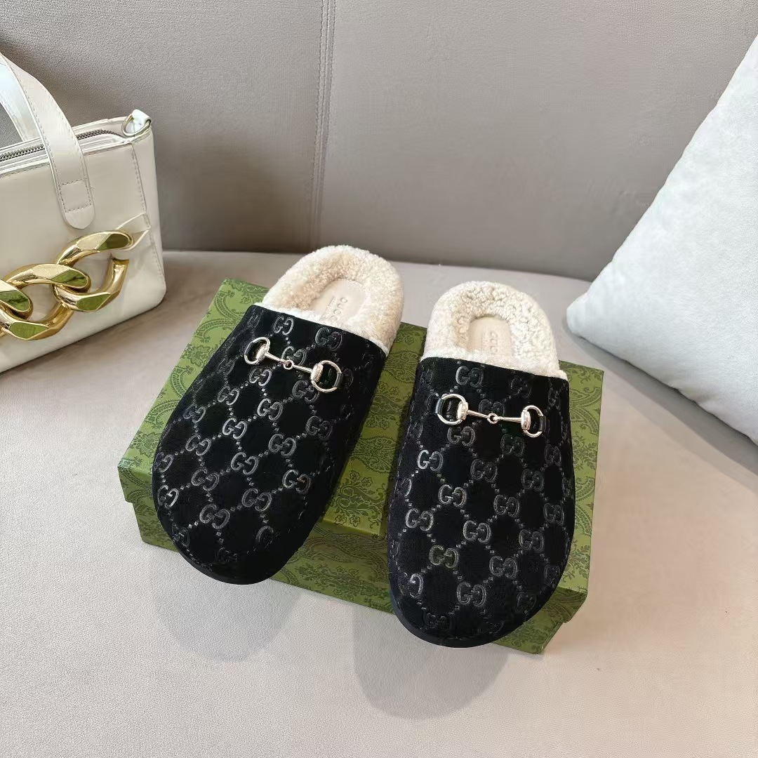 G*u*i women’s horsebit slipper