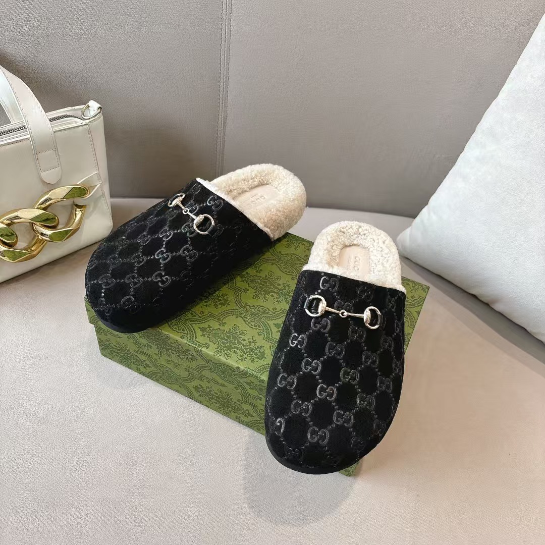 G*u*i women’s horsebit slipper