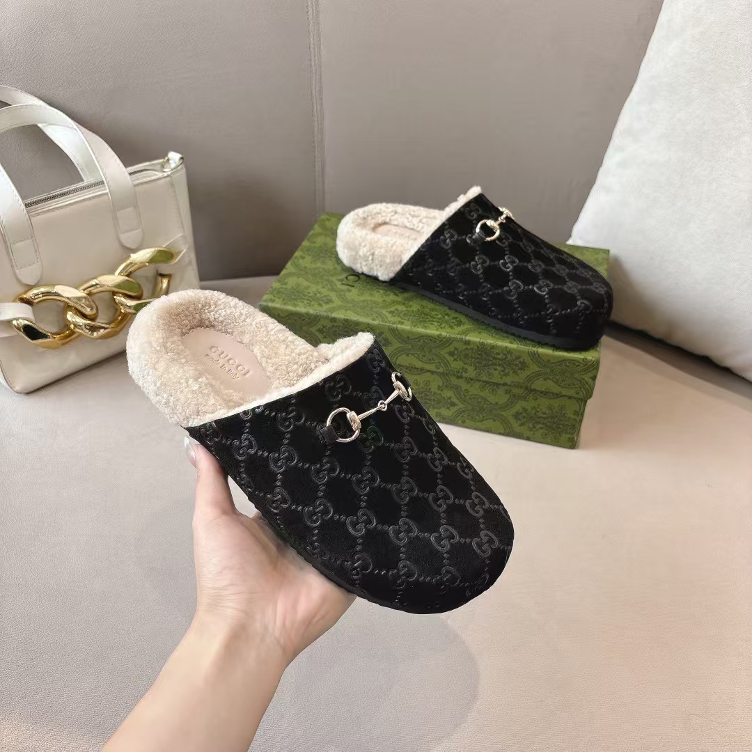 G*u*i women’s horsebit slipper
