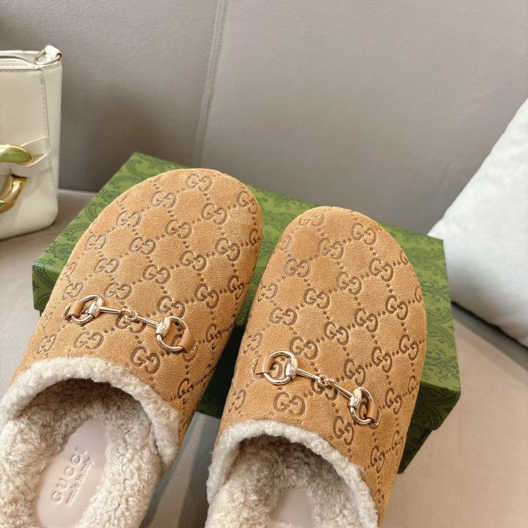 G*u*i women’s horsebit slipper