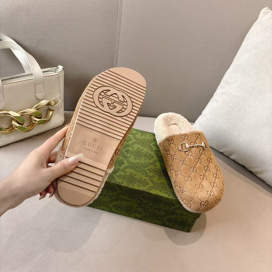 G*u*i women’s horsebit slipper
